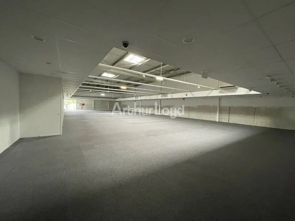 Local commercial dans Châlons-en-Champagne à louer Photo intérieure– Image 1 sur 8