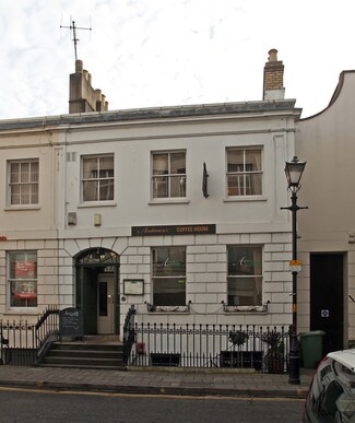 Plus de détails pour 16 Regent St, Cheltenham - Local commercial à louer