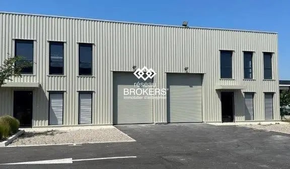 55 Rue Emile Zola, Décines-Charpieu à louer - Photo de l’immeuble – Image 2 sur 12