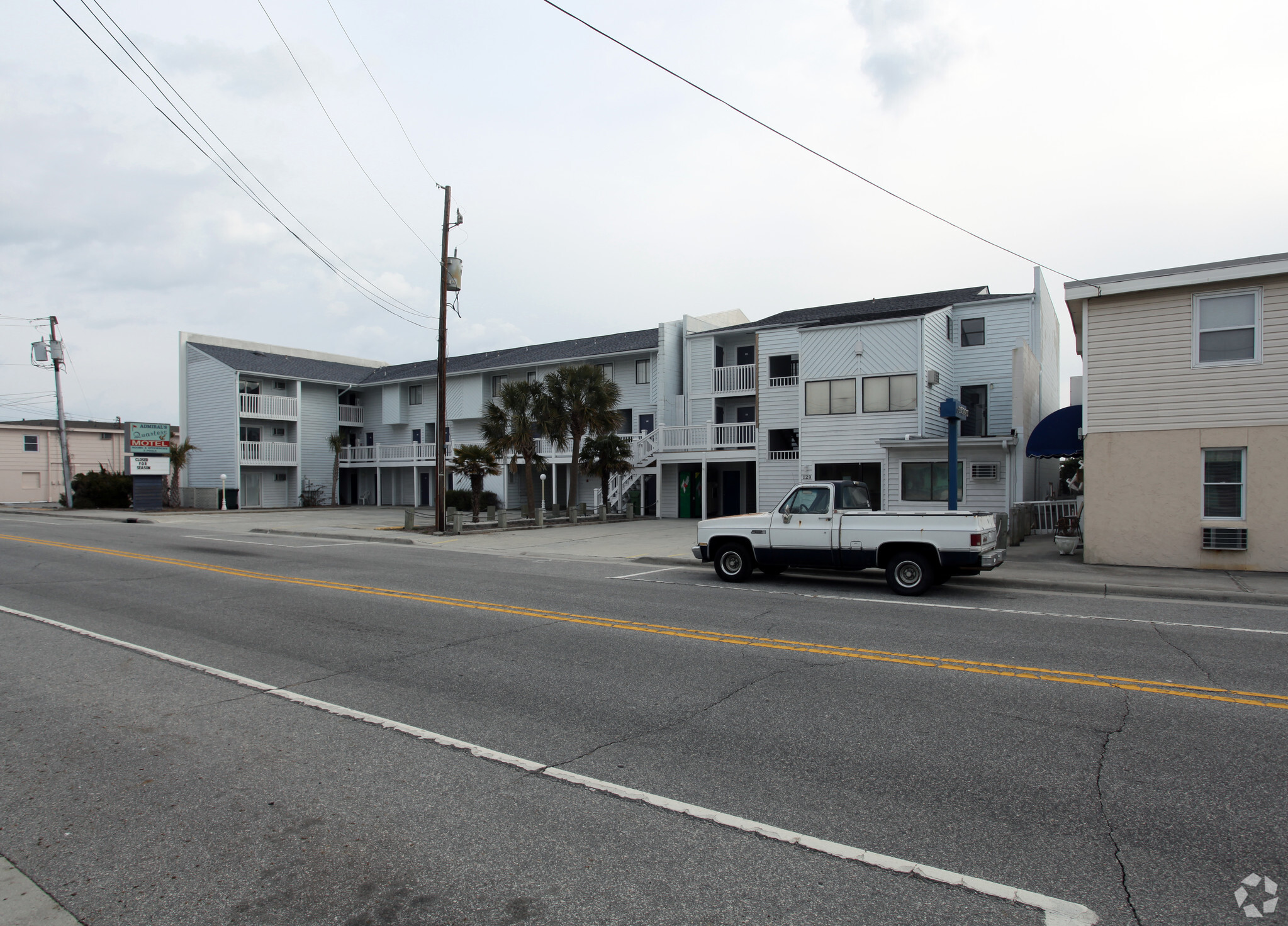 129 Fort Fisher Blvd S, Kure Beach, NC à vendre Photo principale– Image 1 sur 7