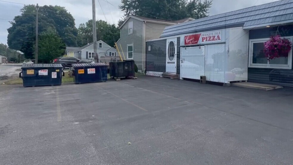 3150 W 32nd St, Erie, PA à vendre - Vidéo sur l’annonce professionnelle – Image 2 sur 16