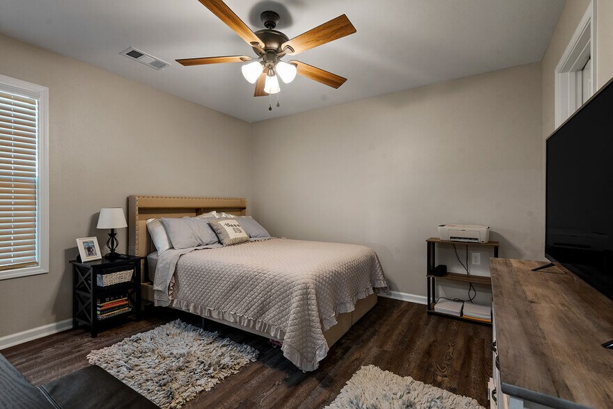 124 S College St, Mountain Home, AR à vendre - Photo intérieure – Image 2 sur 21