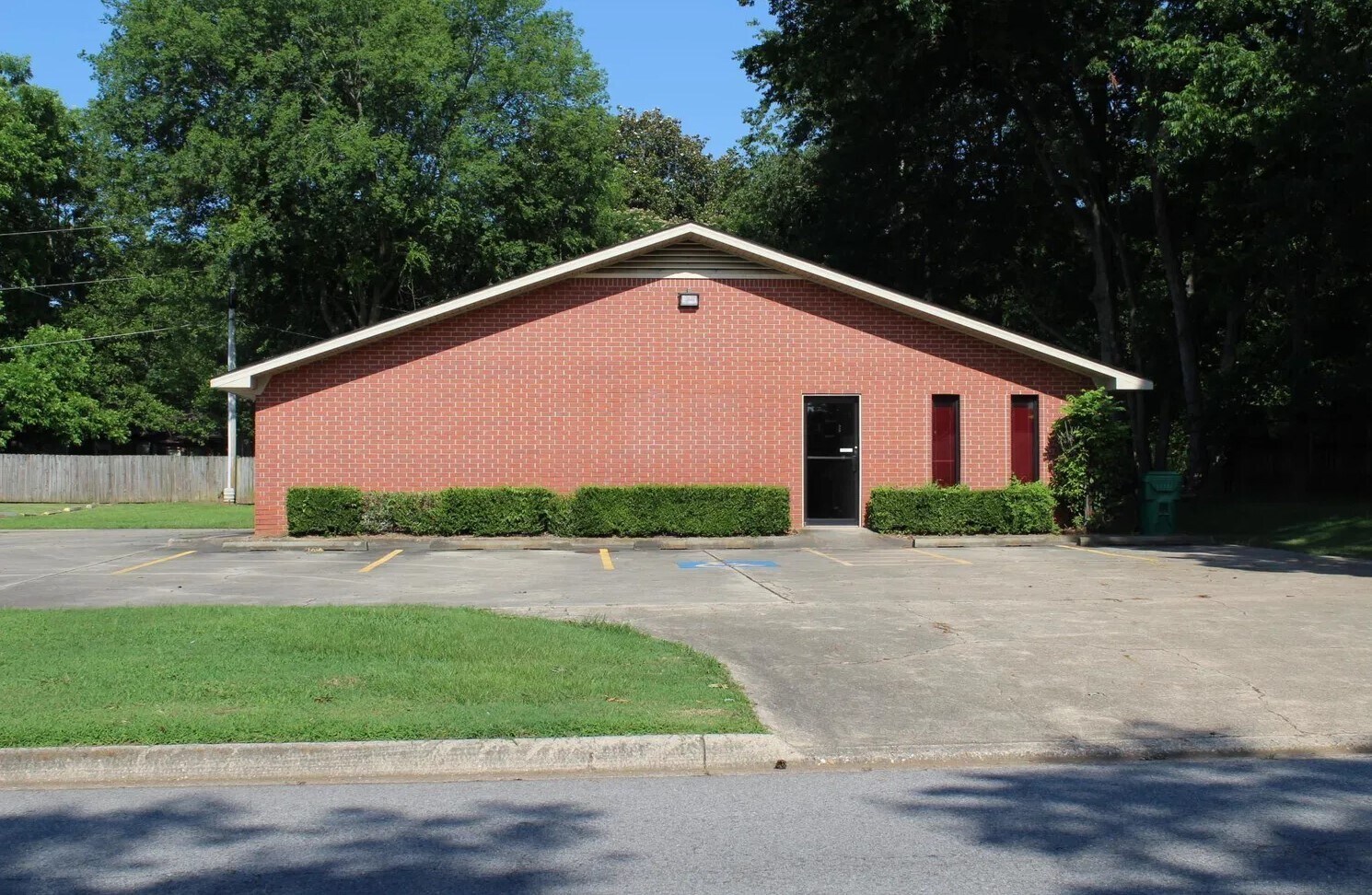527 N Main St, Nashville, AR à vendre Photo de l’immeuble– Image 1 sur 4