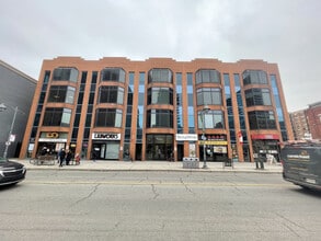 275 Bank St, Ottawa, ON à louer Photo de l’immeuble– Image 2 sur 7