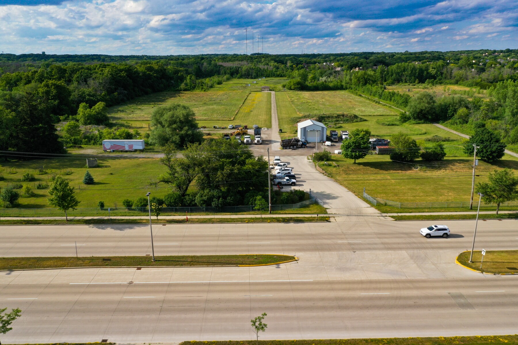 5732 W Rawson Ave, Franklin, WI à vendre Aérien– Image 1 sur 13
