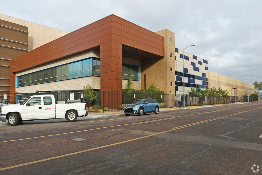 4010 N 3rd St, Phoenix, AZ à louer - Photo principale – Image 1 sur 4