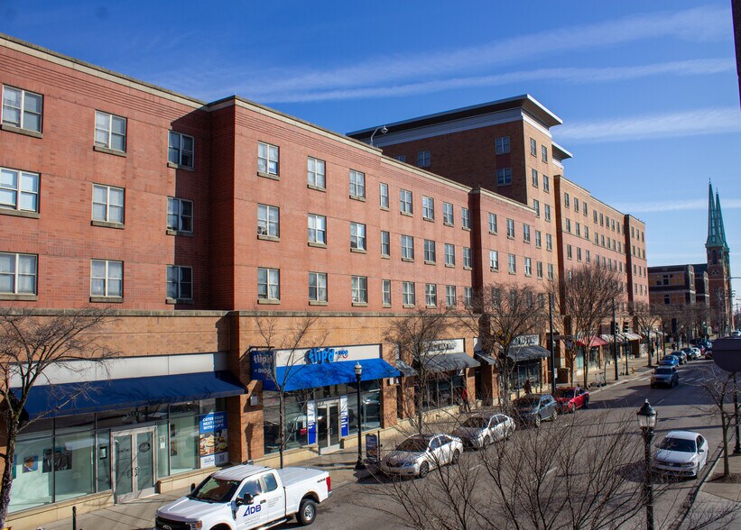138 Calhoun St, Cincinnati, OH à louer - Aérien – Image 1 sur 7