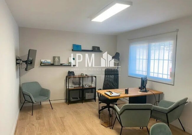 Plus de détails pour Bureau à louer