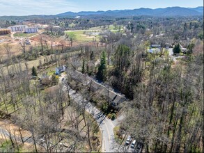 445 Sand Hill Rd, Asheville, NC - VUE AÉRIENNE  vue de carte - Image1