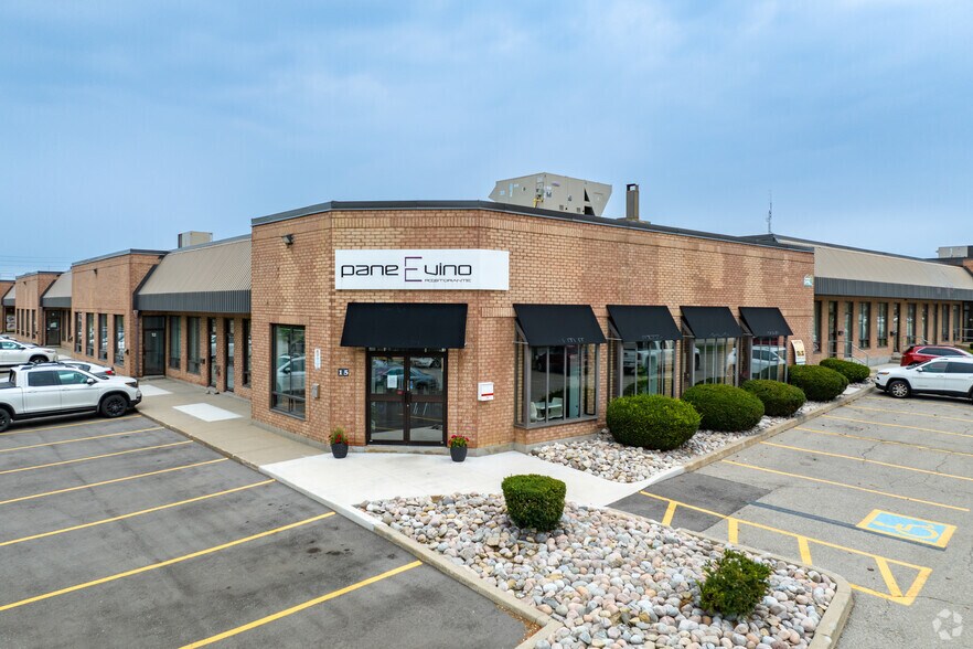 151 Brunel Rd, Mississauga, ON à louer - Photo principale – Image 1 sur 4