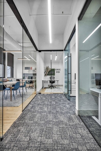 17415 Northwood Ave, Lakewood, OH à louer - Photo intérieure – Image 2 sur 9