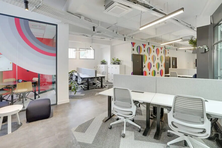 19 Rue Poissonnière, Paris à louer - Photo de l’immeuble – Image 3 sur 10