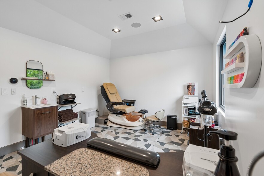 57 Ridgedale Ave, East Hanover, NJ à louer - Photo intérieure – Image 3 sur 8