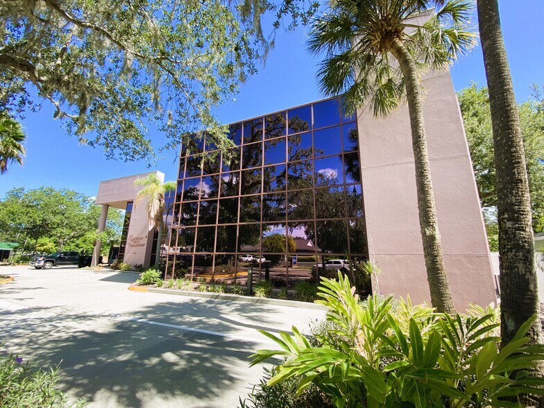 401 Manatee Ave E, Bradenton, FL à vendre - Photo de l’immeuble – Image 3 sur 25