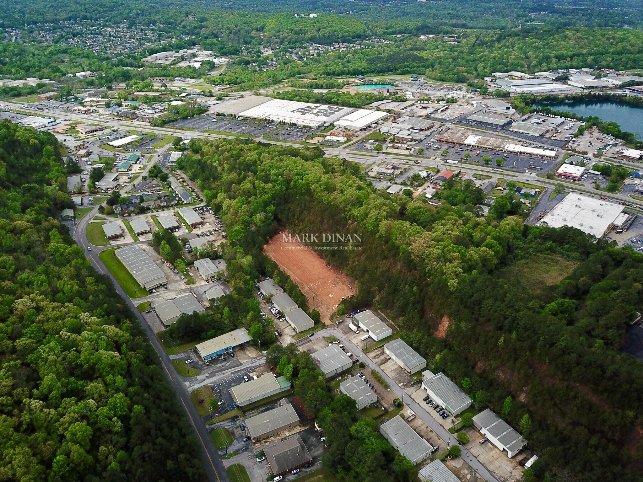 Yeager Court, Pelham, AL à vendre Photo principale– Image 1 sur 6