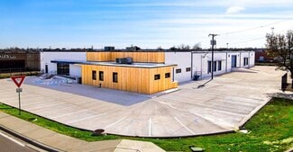 Plus de détails pour 8811 John W Carpenter Fwy, Dallas, TX - Industriel/Logistique à louer