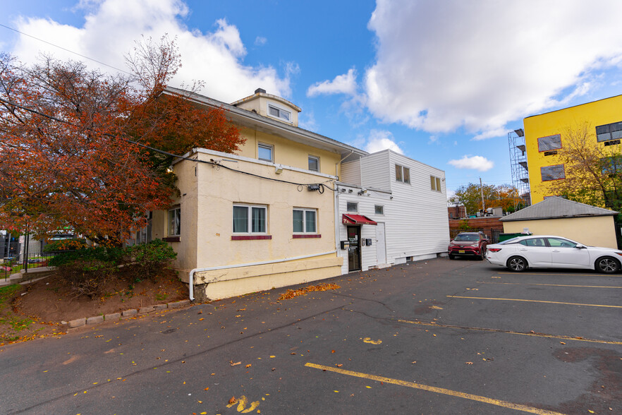 714-720 Broadway, Paterson, NJ à vendre - Photo de l’immeuble – Image 2 sur 22