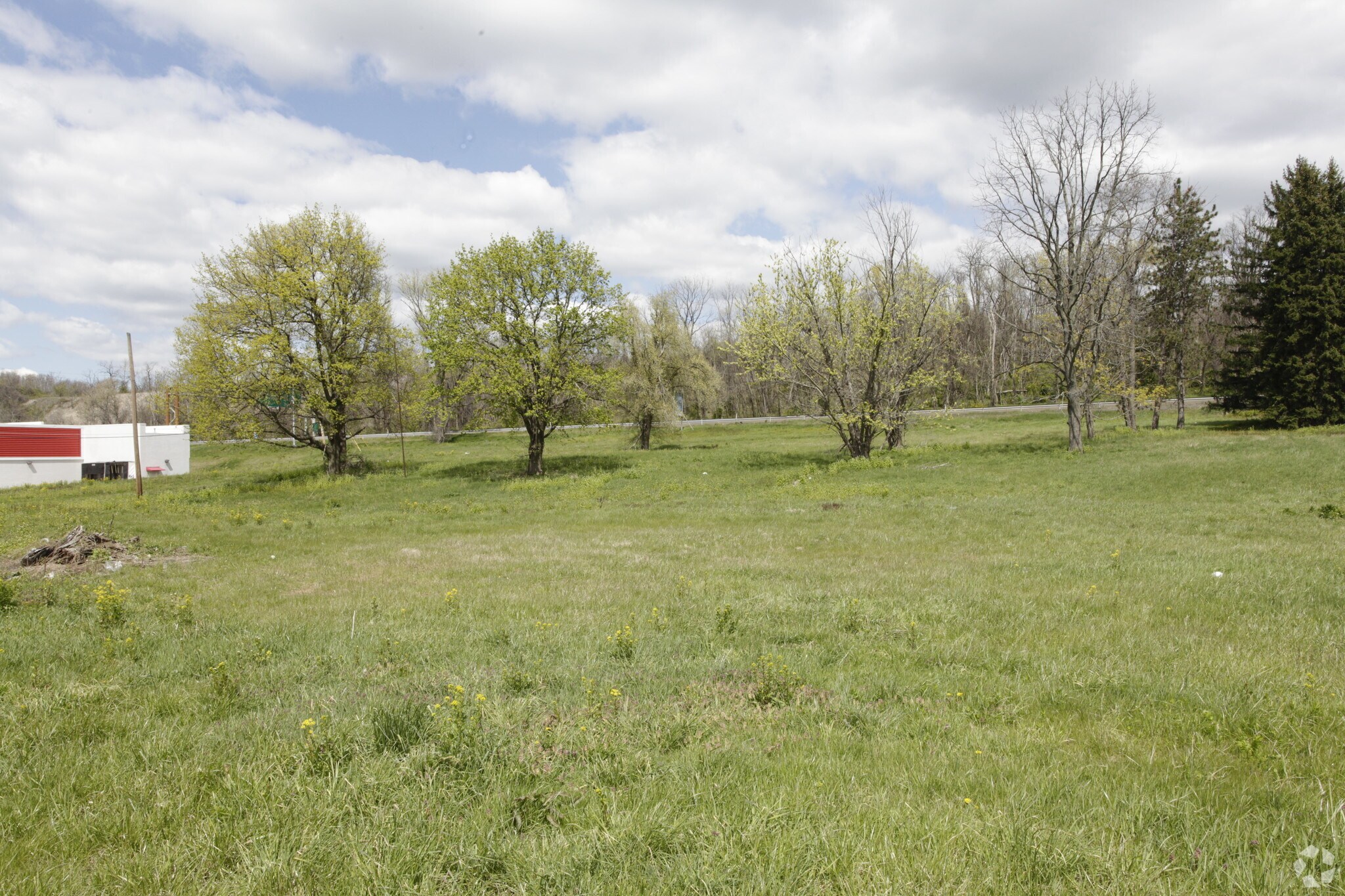 169 Finley Rd, Belle Vernon, PA à vendre Photo principale– Image 1 sur 3