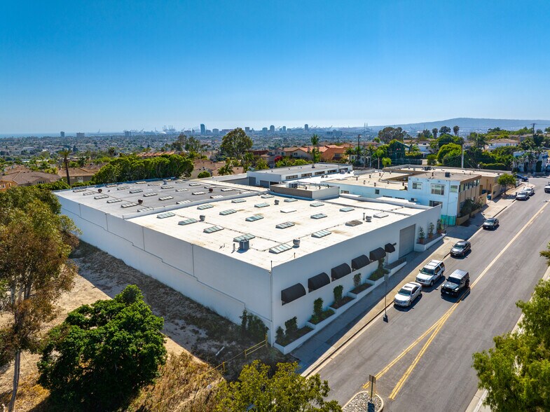 2180 Temple Ave, Long Beach, CA à vendre - Photo principale – Image 1 sur 8