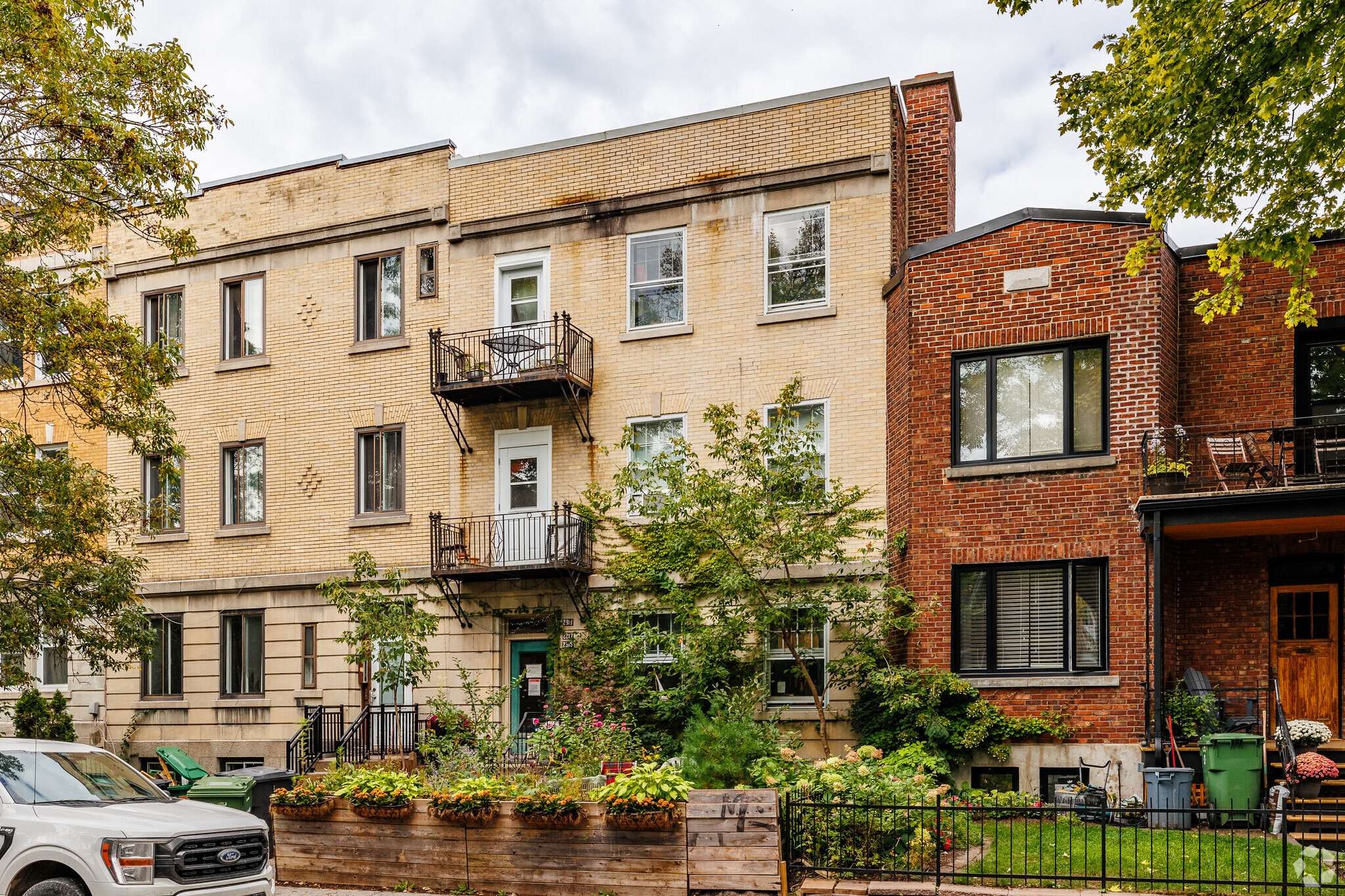 2321 Av De Hampton, Montréal, QC à vendre Photo principale– Image 1 sur 4
