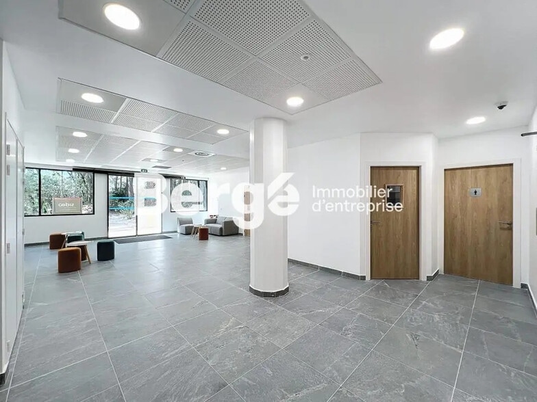 Bureau dans SOPHIA ANTIPOLIS à louer - Photo de l’immeuble – Image 2 sur 12