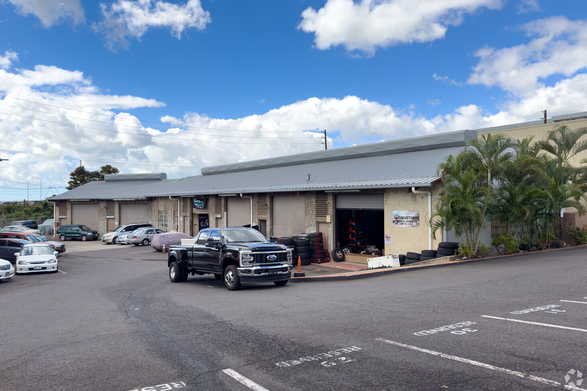 97-719 Kamehameha Hwy, Pearl City, HI à vendre Photo principale– Image 1 sur 4