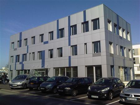 Bureau dans Champs-sur-Marne à louer - Photo de l’immeuble – Image 2 sur 6