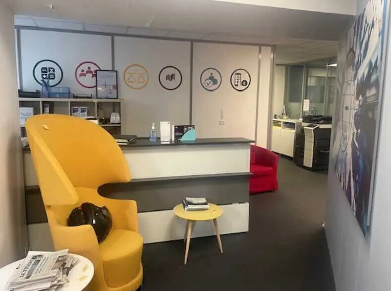 Bureau dans Paris à louer - Hall d’entrée – Image 2 sur 16