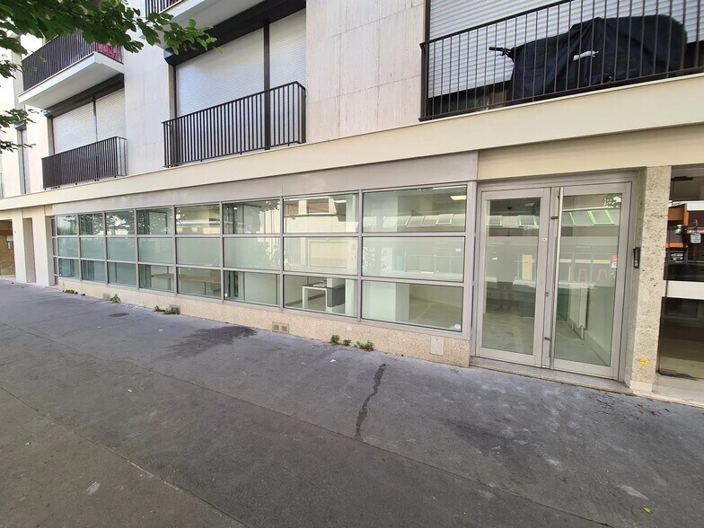 Bureau dans Paris à vendre - Photo de l’immeuble – Image 2 sur 15