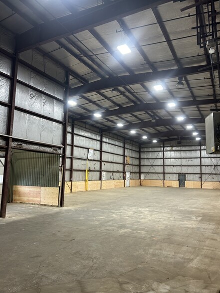 15 Eagle St, Phelps, NY à louer - Photo de l’immeuble – Image 1 sur 9