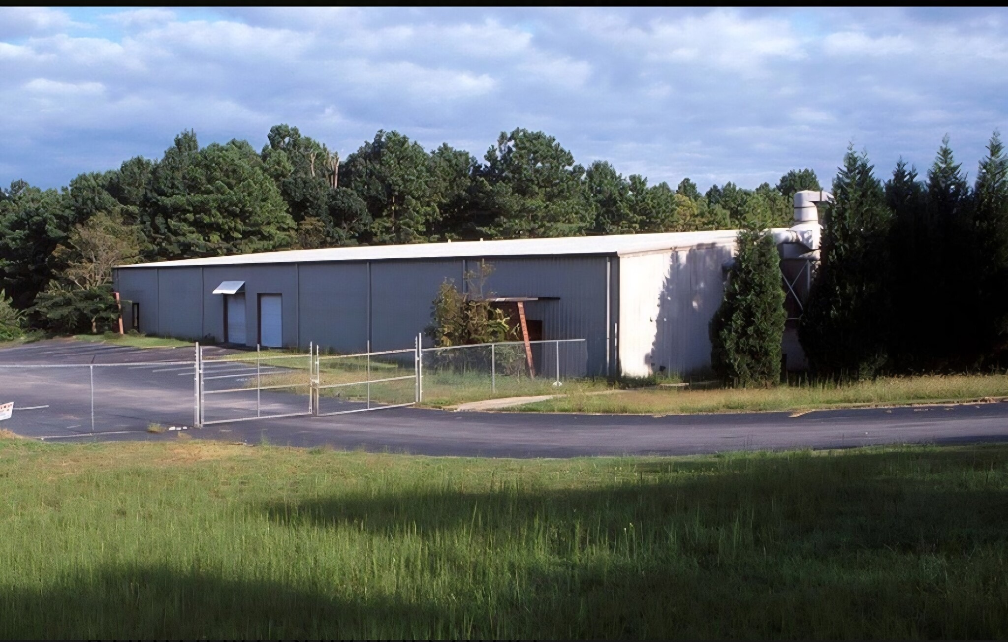 4528 Stonegate Industrial Blvd, Stone Mountain, GA à louer Photo de l’immeuble– Image 1 sur 1