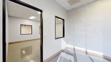 3206 Industrial Ter, Austin, TX à louer Numérisation 3D Matterport– Image 1 sur 12