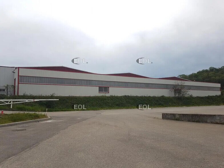 Local d’activités dans Chaponost à louer - Photo de l’immeuble – Image 2 sur 9