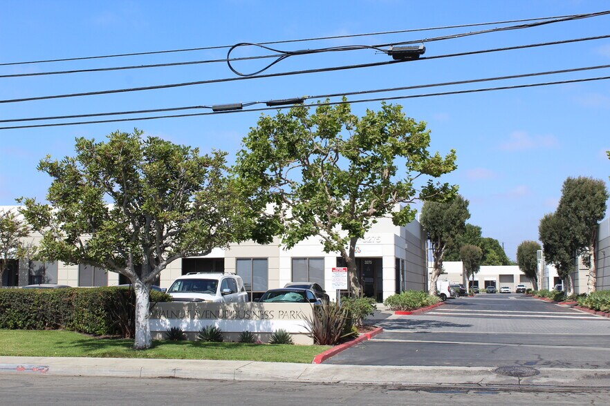 3283-3299 Walnut Ave, Signal Hill, CA à louer - Photo principale – Image 1 sur 19