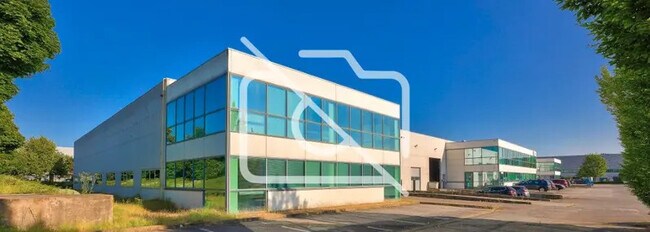 Plus de détails pour Industriel/Logistique à louer