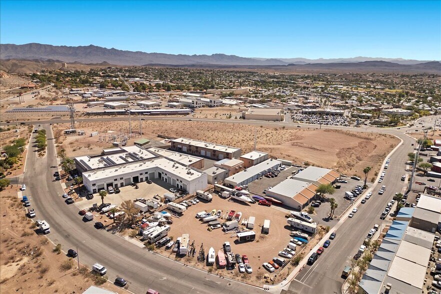 1013 Industrial Rd, Boulder City, NV à vendre - Aérien – Image 2 sur 17