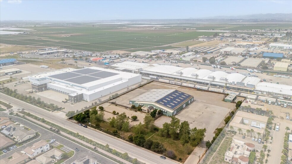 1200 La Brea Ave, Santa Maria, CA à louer - Photo de l’immeuble – Image 1 sur 6