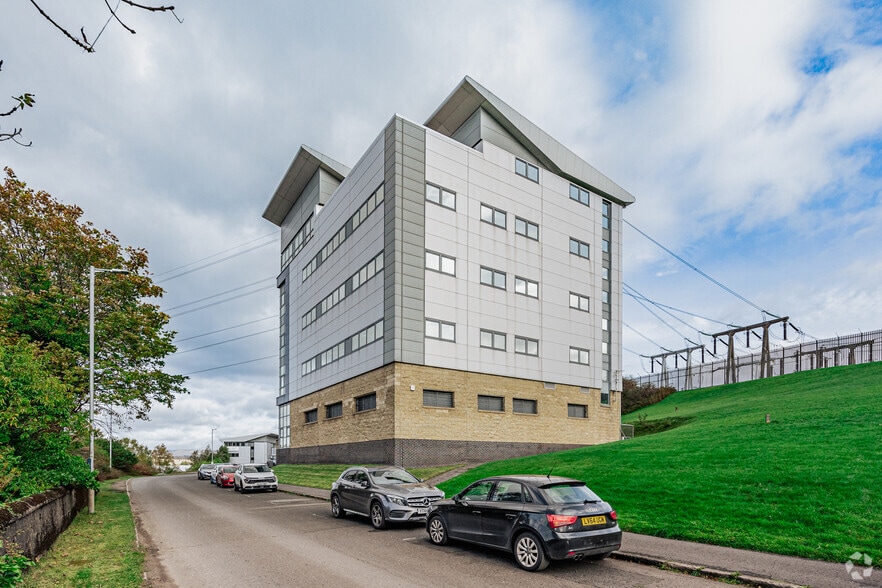 50 High Craighall Rd, Glasgow à louer - Photo principale – Image 1 sur 2