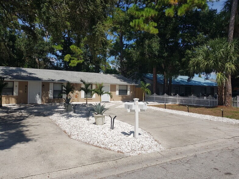 311 58th Ave E, Bradenton, FL à vendre - Photo de l’immeuble – Image 2 sur 100