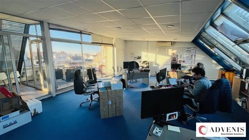 Bureau dans Bordeaux à louer - Photo de l’immeuble – Image 2 sur 7