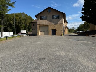 Plus de détails pour 8 Maple Dr, Monroe, CT - Industriel/Logistique à louer