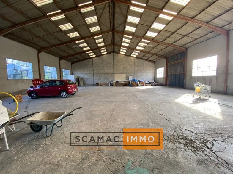 Industriel/Logistique dans Gardanne à louer - Photo de l’immeuble – Image 2 sur 4