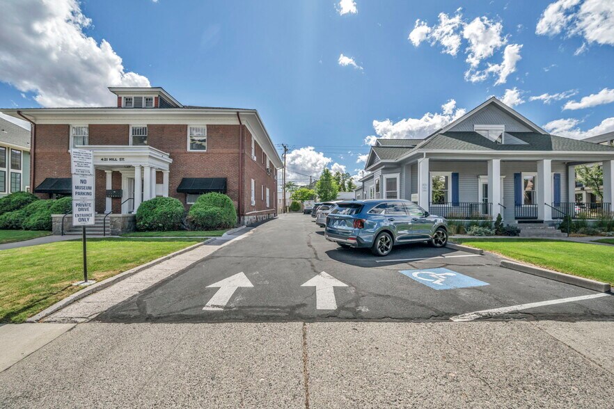 403/421 Hill St portefeuille de 2 biens à vendre sur LoopNet.fr - Photo de l’immeuble – Image 1 sur 13