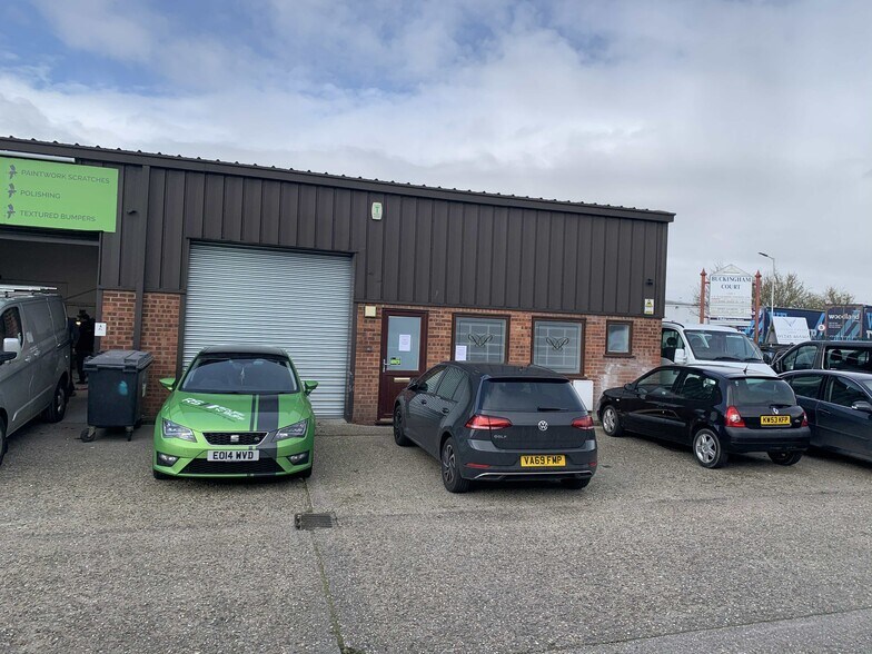 Montrose Rd, Chelmsford à louer - Photo de l’immeuble – Image 3 sur 6