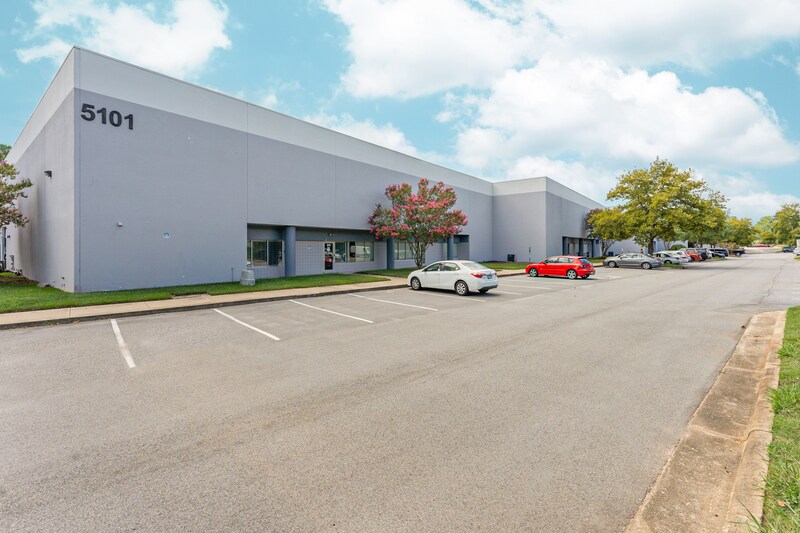 5101 Nelson Rd, Morrisville, NC à louer - Photo de l’immeuble – Image 1 sur 10