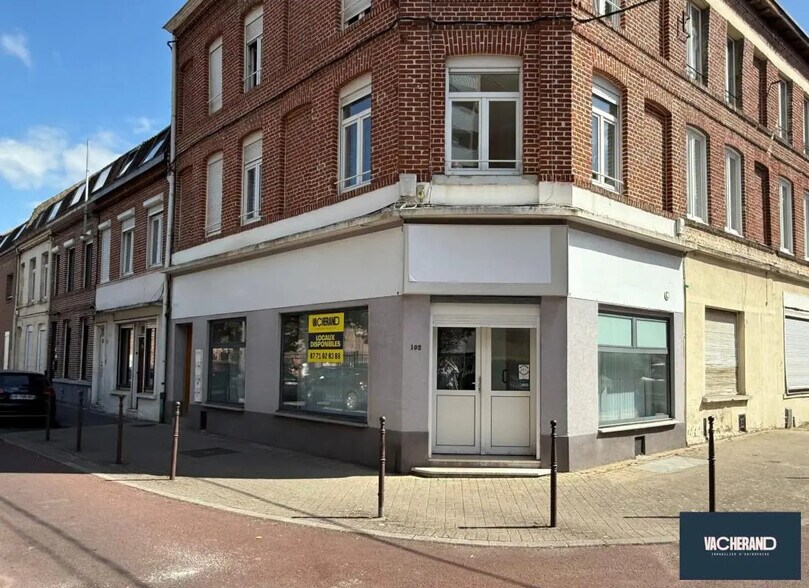 Local commercial dans La Madeleine à louer - Photo de l’immeuble – Image 1 sur 7