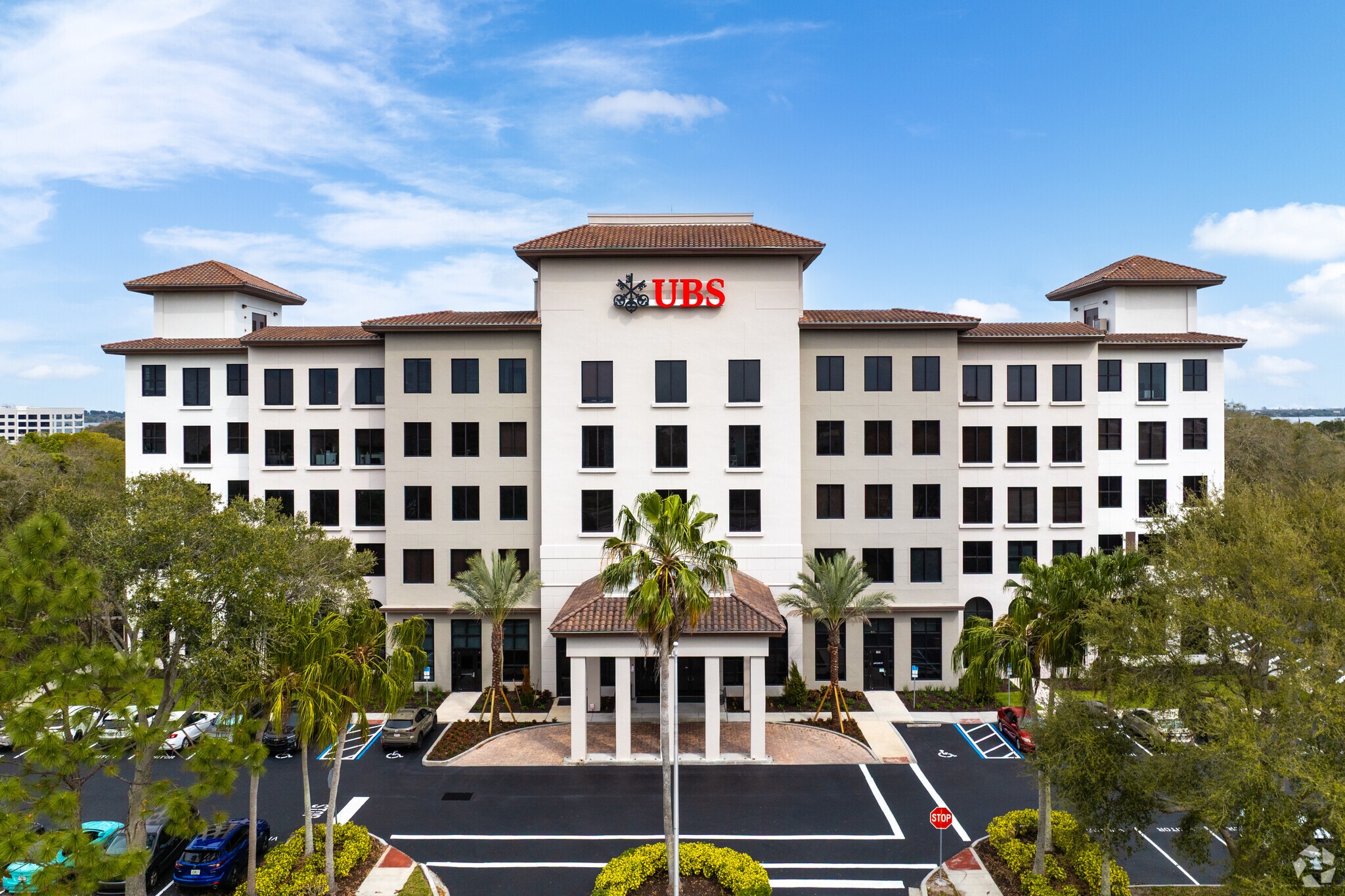 6905 N Wickham Rd, Melbourne, FL à louer Photo principale– Image 1 sur 19