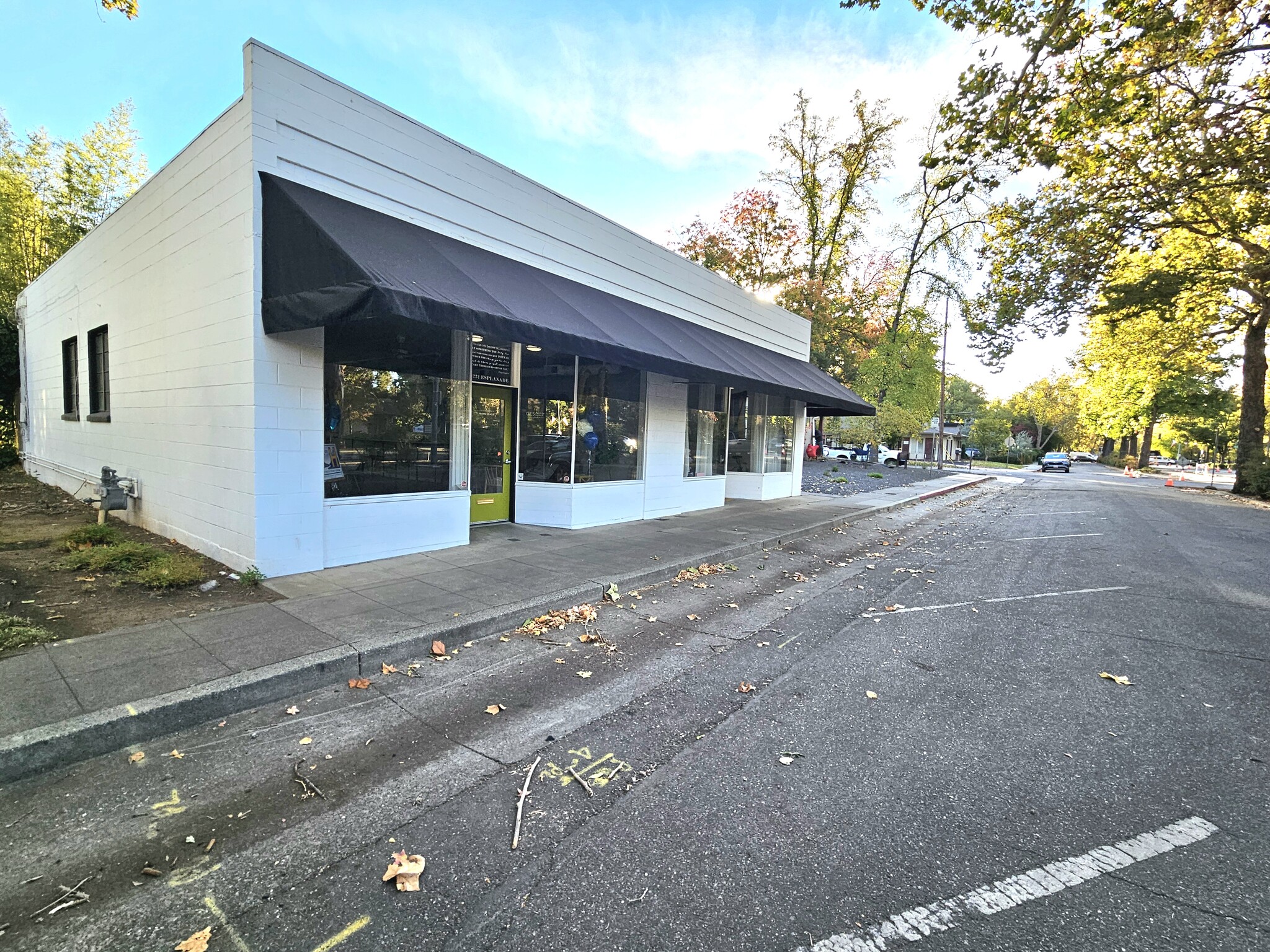 1218-1222 Esplanade Rd, Chico, CA à louer Photo de l’immeuble– Image 1 sur 6