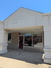 18159 Dixie Hwy, Homewood, IL à louer Photo de l’immeuble– Image 1 sur 4