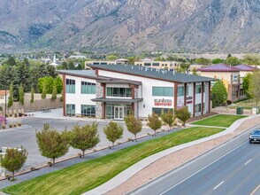11020 N 5500 W, Highland, UT à louer Photo de l’immeuble– Image 1 sur 14